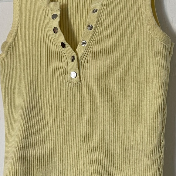 Blu Pepper Ribbed Butter Yellow Snap Henley Tank Top M - Picture 2 of 5